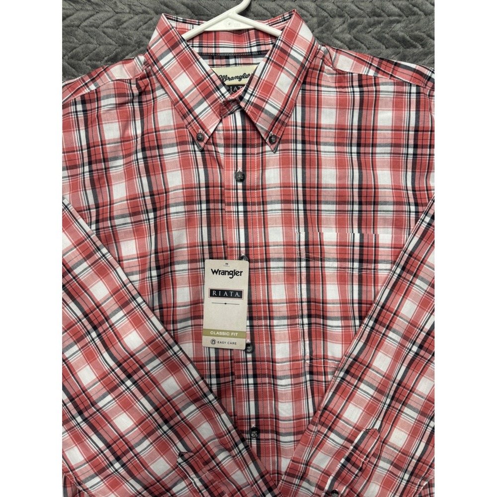 Wrangler Riata Large Red Plaid Classic Care Button Down Shirt NEW (1532)
